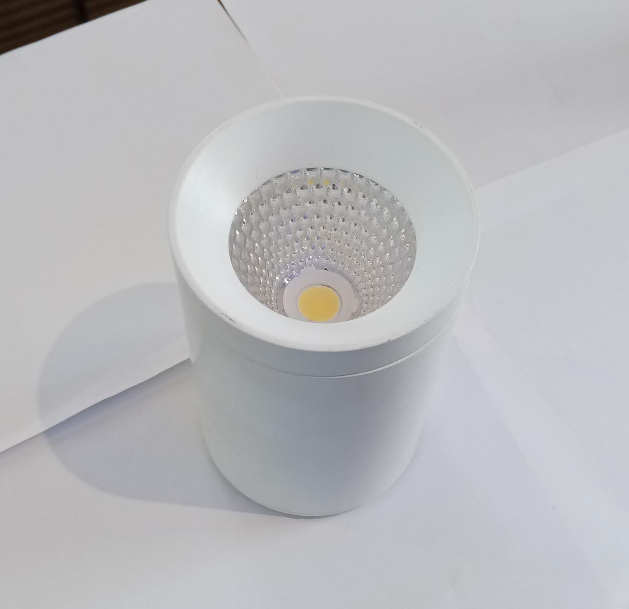 CYLINDRICAL SURFACE LIGHT (10WATT)