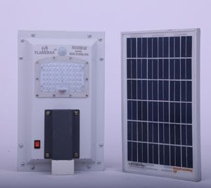 SMART SOLAR INTEGRATED SOLAR STREET LIGHT 60 WATT